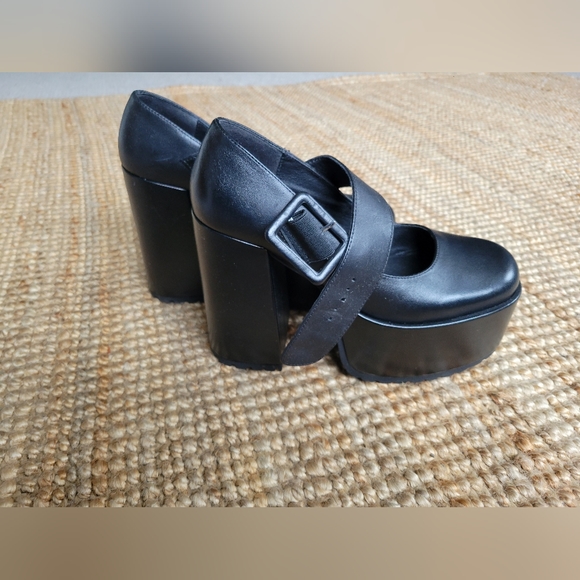 Steve madden Cadin Mary Jane Platform Pump (Women) - Picture 4 of 4